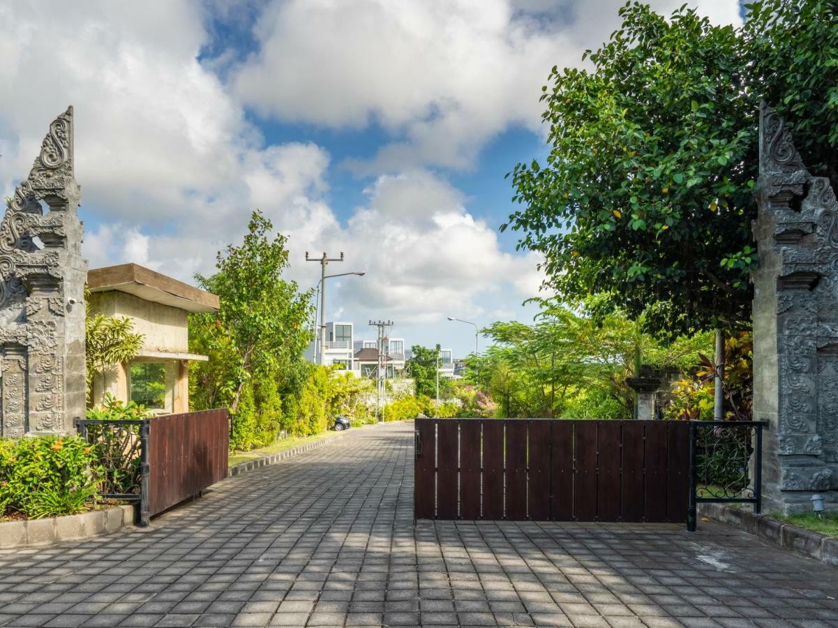 Bellevue Hills Nusa Dua Exterior foto